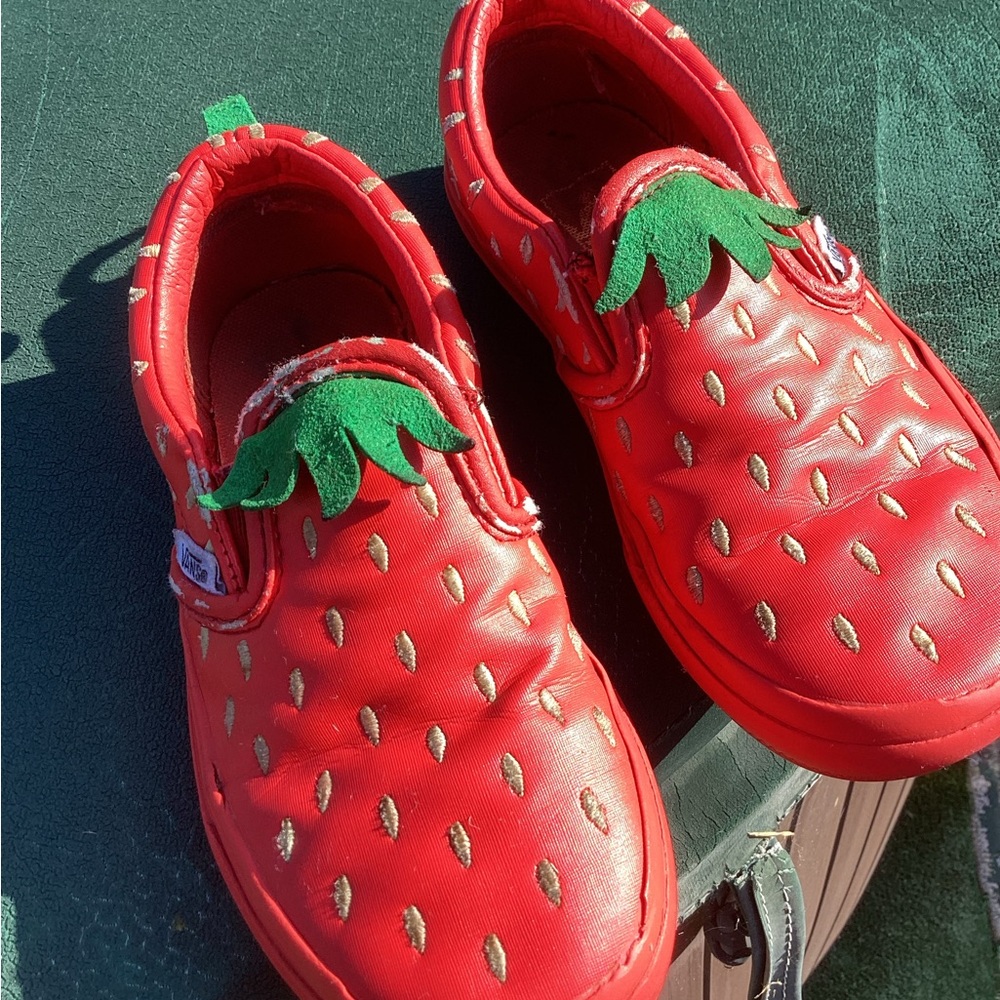 Vans Strawberry Themed Kids Shoes Side Kids 12.0